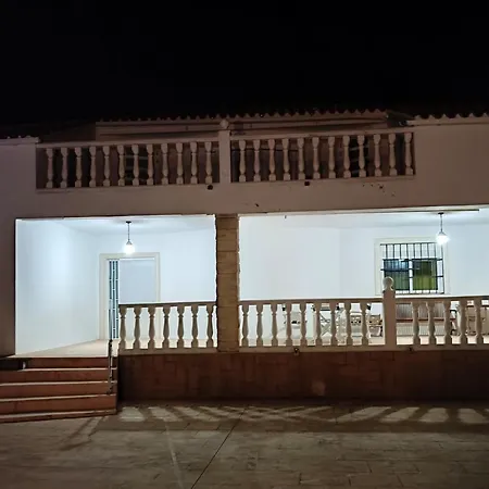 La Blanca Villa Pedralba